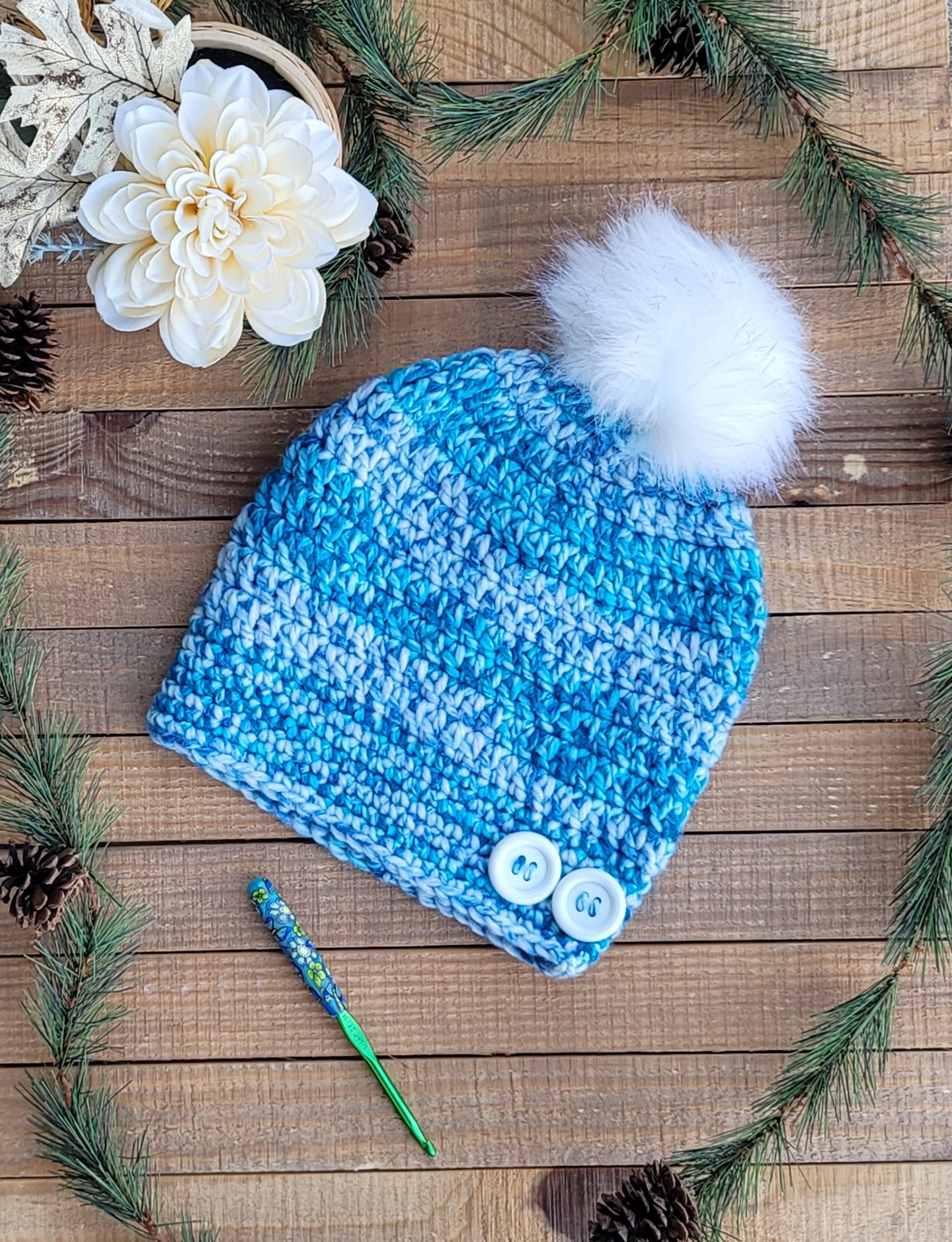 Women's Slouchy Hat w/Pom